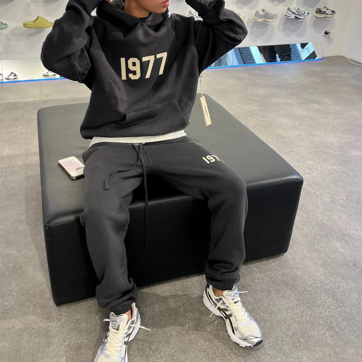 Essentials 1977 Iron Full Set